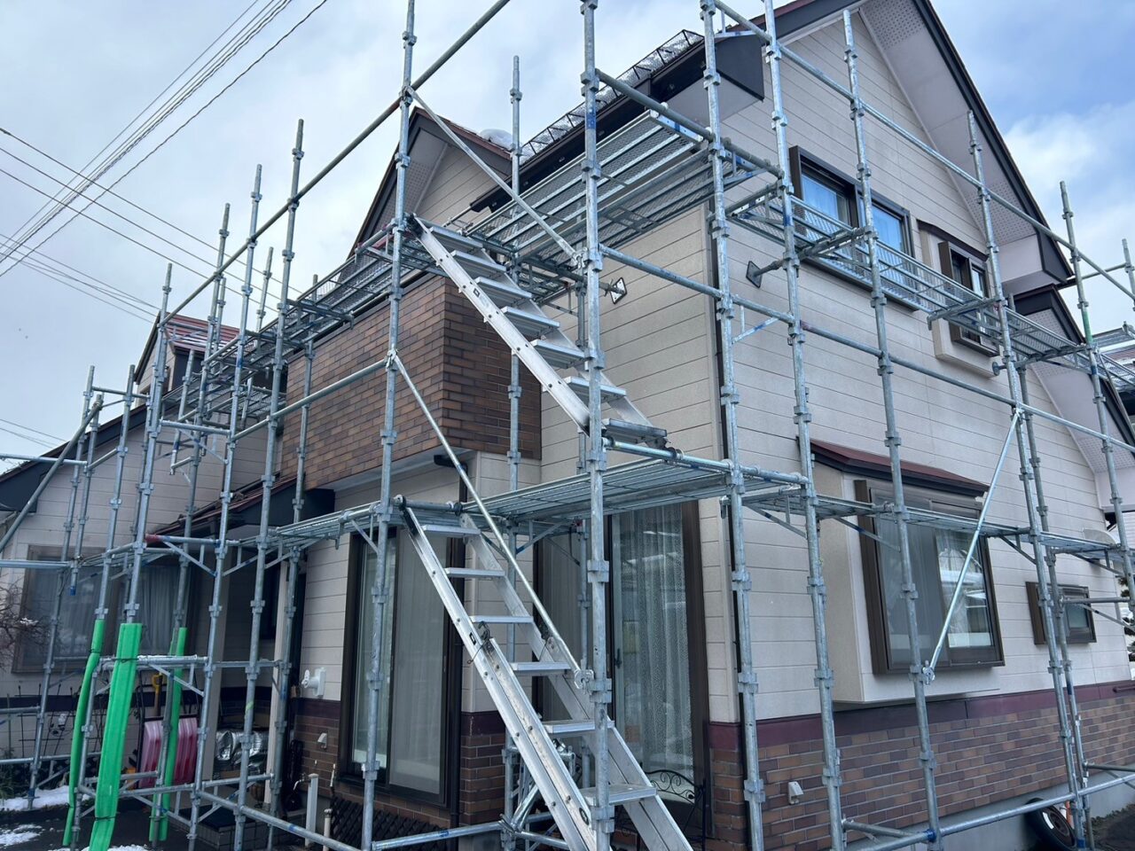 滝沢市S様邸（雪止め・雨樋工事）