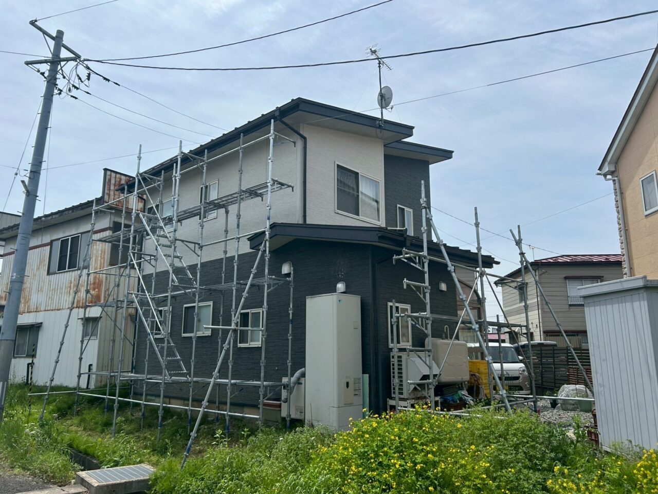 「雨樋が歪んで、雨水が外壁を伝っている…」盛岡市K様が選んだ雨樋交換リフォーム