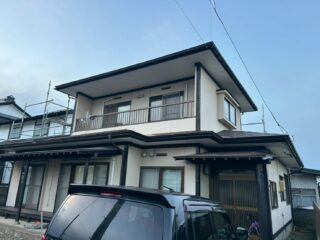 「冬のたびに雨樋が凍って、春になると水漏れする…」花巻市K様が選んだ雨樋交換リフォーム