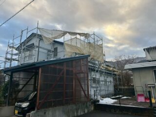 「使わなくなった太陽熱温水器、屋根に載せたままで大丈夫？」盛岡市M様が選んだ太陽熱撤去×屋根塗装×雨樋の3点セットリフォーム