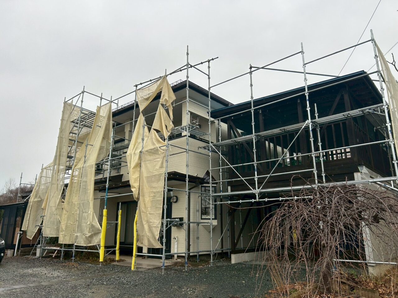 「足場を組むなら、全部まとめてやった方がいいですよね？」花巻市T様が選んだ屋根外壁塗装×雨樋の3点セットリフォーム