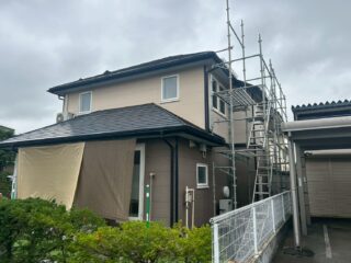 「ポストに入っていたチラシを見て、『ここなら信頼できそう』と思いました」盛岡市N様が選んだ雨樋交換リフォーム