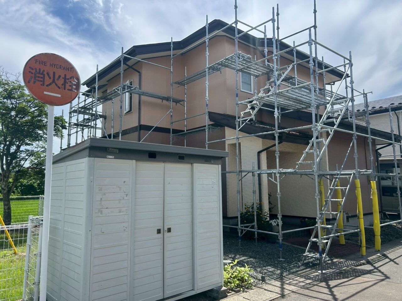 「近隣の工事の挨拶に来た業者さんに『お宅の雨樋も傷んでいますよ』と教えてもらって…」紫波町S様が選んだ雨樋交換リフォーム