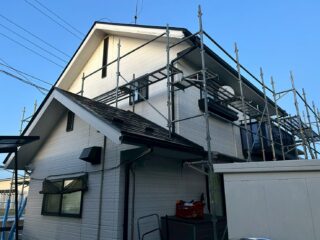 「屋根からの落雪でカーポートがバキバキに…」奥州市S様が選んだ3点セットリフォーム