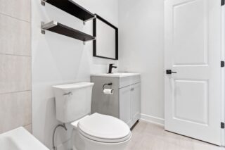 【奥州市】トイレリフォーム成功事例！節水・清掃性とデザインの両立