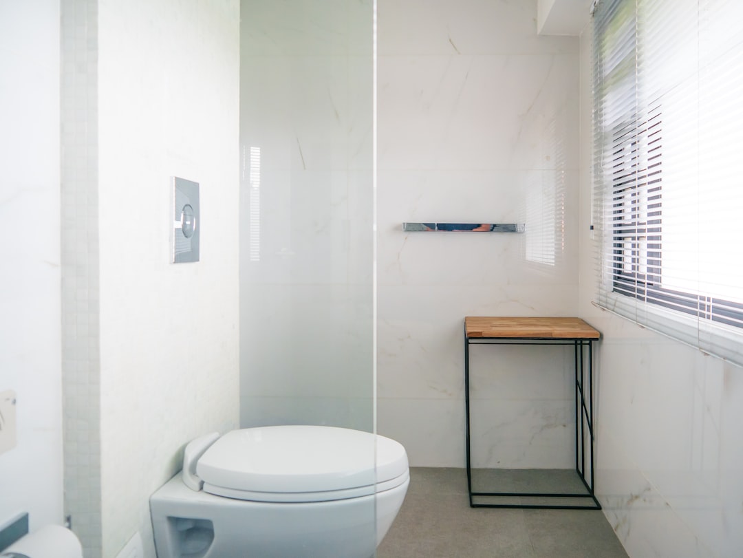【奥州市】トイレリフォームで失敗しない！サイズ、機能、メーカー（TOTO/LIXIL）徹底比較
