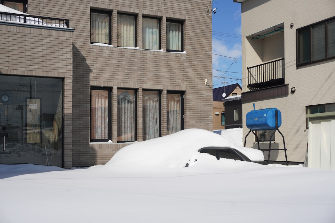 【奥州市】外構工事で失敗しない！雪に強い融雪設備の費用とランニングコスト
