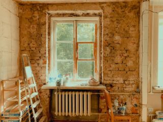 リフォームの「着工後の変更」は可能？費用と工期への影響