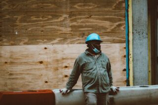 リフォーム業者との契約で「手付金」は必要？相場と注意点